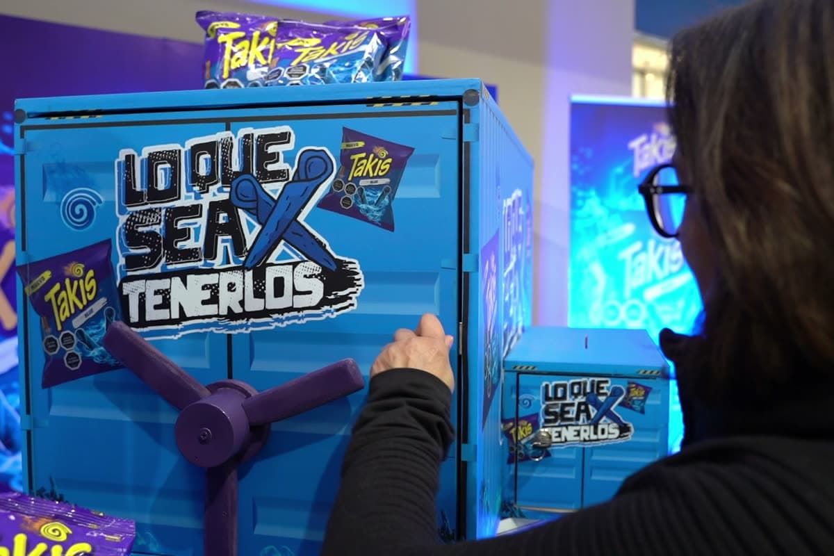 Activación Takis en Jumbo